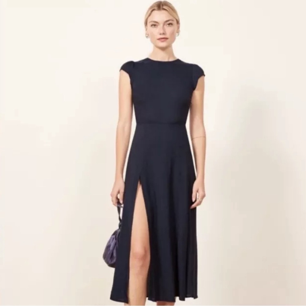 Reformation Gavin Dress Navy cap sleeve with back cut out Size 10